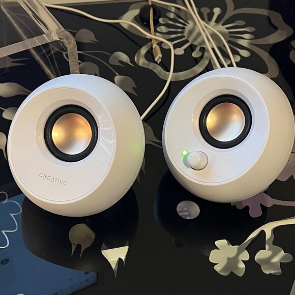 Creative Pebble 2.0 USB Speakers - Picture 1 of 5